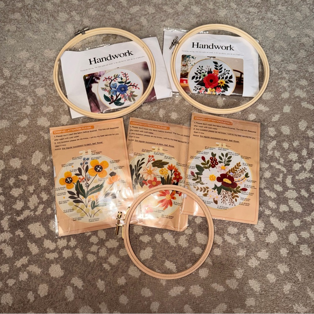 Floral Embroidery Kit Bundle 5 Sets Beginner DIY Craft Kit Hoops Thread Pattern - Picture 8 of 9